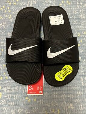 Nike Kawa Slides